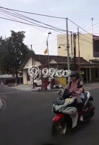 Unit Gudang Dijual di Sragen Sragen Luas Bangunan 426m2 Unit Gudang Dijual di Sragen Sragen Luas Bangunan 426m2