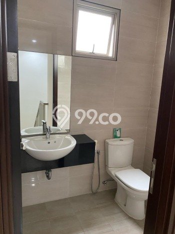 Ready to Use! Luxury House LT 100m2 Desain Modern di Pantai Indah Kapuk Ready to Use! Luxury House LT 100m2 Desain Modern di Pantai Indah Kapuk