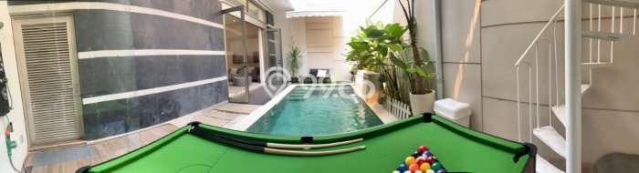 Disewakan! Rumah 4 Kamar Tidur &
4 Kamar Mandi di Pantai Indah Kapuk, Jakarta Utara Disewakan! Rumah 4 Kamar Tidur &
4 Kamar Mandi di Pantai Indah Kapuk, Jakarta Utara