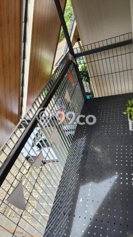Rumah Luas Asri 3 KT Siap Huni di BSD Tangerang Rumah Luas Asri 3 KT Siap Huni di BSD Tangerang