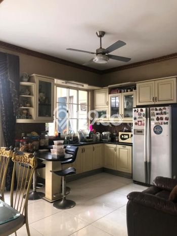 Rumah LT 375m² Semi Furnished di BSD, Dekat Mal, Tangerang Rumah LT 375m² Semi Furnished di BSD, Dekat Mal, Tangerang