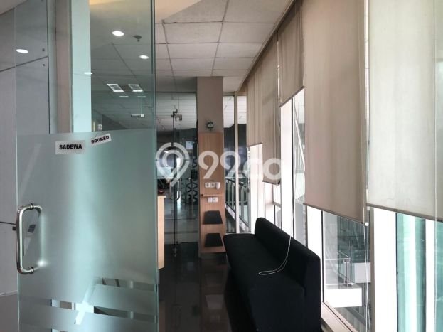Kantor di BSD, Luas 204m2m², Kawasan Strategis, Mainroad Kantor di BSD, Luas 204m2m², Kawasan Strategis, Mainroad