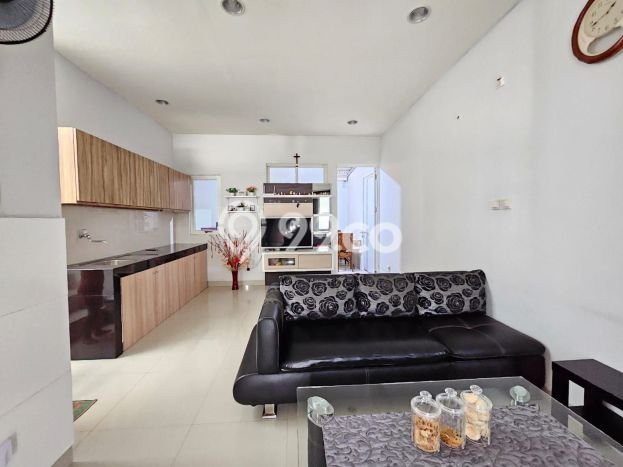 Rumah 3 KT 2 KM Fully Furnished di BSD Residence One, Dekat Mal, Tangerang Rumah 3 KT 2 KM Fully Furnished di BSD Residence One, Dekat Mal, Tangerang