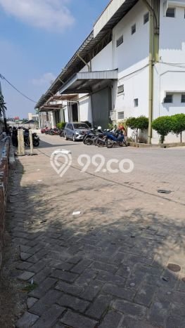 Gudang Kawasan Strategis di Legok, Luas 587m², Pusat Perdagangan Gudang Kawasan Strategis di Legok, Luas 587m², Pusat Perdagangan