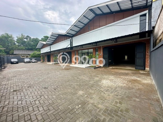 LOKASI PREMIUM! Gudang di Gunung Sindur, Luas 360m2m², Mainroad, Area Komersial LOKASI PREMIUM! Gudang di Gunung Sindur, Luas 360m2m², Mainroad, Area Komersial