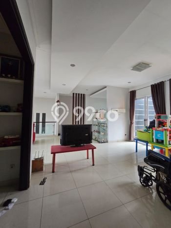 SPECIAL RATE! Rumah di BSD, 3 KM, Lingkungan Sejuk, Luas 680m² Bangunan 500m² SPECIAL RATE! Rumah di BSD, 3 KM, Lingkungan Sejuk, Luas 680m² Bangunan 500m²