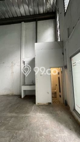 Gudang untuk Disewa di Pusat Tangerang Luas Bangunan 441m2 Gudang untuk Disewa di Pusat Tangerang Luas Bangunan 441m2