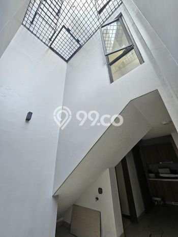 Jual Rumah Mewah Elegan Dengan View Eksklusif di Gading Serpong, Tangerang Jual Rumah Mewah Elegan Dengan View Eksklusif di Gading Serpong, Tangerang