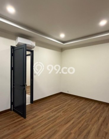 Disewakan! Rumah 4 Kamar Tidur &
4 Kamar Mandi di Gading Serpong, Tangerang Disewakan! Rumah 4 Kamar Tidur &
4 Kamar Mandi di Gading Serpong, Tangerang