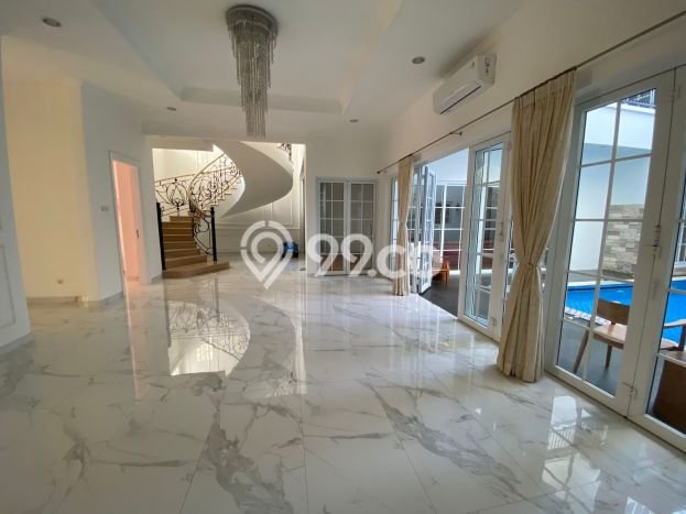Dijual Rumah Luas Megah Dengan View Cantik di Alam Sutera, Tangerang Dijual Rumah Luas Megah Dengan View Cantik di Alam Sutera, Tangerang