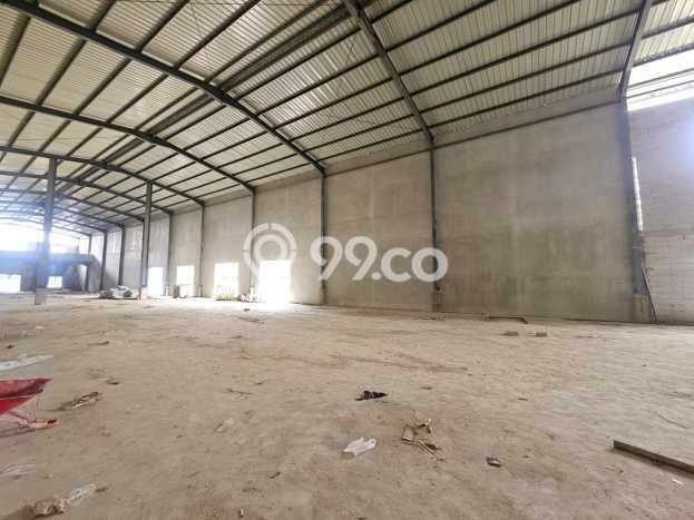 Unit Gudang Disewakan di Cikarang di Area Ramai & Strategis Unit Gudang Disewakan di Cikarang di Area Ramai & Strategis