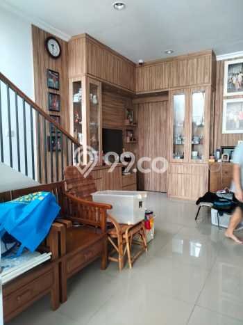 Hunian Elit LB 185m2 Siap Pakai Desain Elegan di Gading Serpong, Tangerang Hunian Elit LB 185m2 Siap Pakai Desain Elegan di Gading Serpong, Tangerang