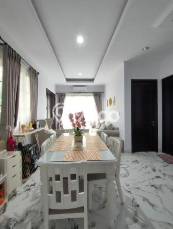 Dijual Rumah Luas Elegan Dengan View Cantik di BSD, Tangerang Dijual Rumah Luas Elegan Dengan View Cantik di BSD, Tangerang
