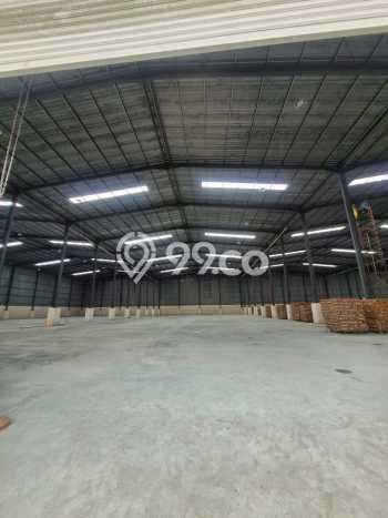 Gudang bagus disewakan di Pakuhaji Tangerang dengan LB 1440m2 harga sewa terbaik Gudang bagus disewakan di Pakuhaji Tangerang dengan LB 1440m2 harga sewa terbaik