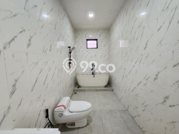 Kesempatan Langka Memiliki Rumah 5 KT 5 KM di Kawasan Komersial Citra Garden, Jakarta Barat Kesempatan Langka Memiliki Rumah 5 KT 5 KM di Kawasan Komersial Citra Garden, Jakarta Barat