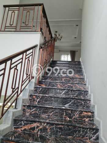 Rumah Lokasi Strategis area Lippo Karawaci, Tangerang, LT 312m² LB 312m² Rumah Lokasi Strategis area Lippo Karawaci, Tangerang, LT 312m² LB 312m²