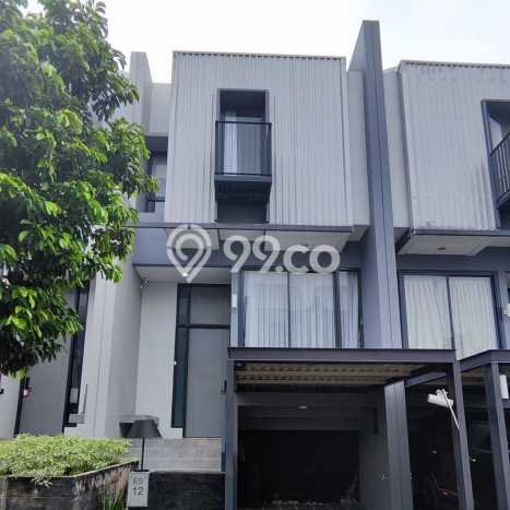 Disewakan! Rumah 3 Kamar Tidur &
3 Kamar Mandi di BSD, Tangerang Disewakan! Rumah 3 Kamar Tidur &
3 Kamar Mandi di BSD, Tangerang