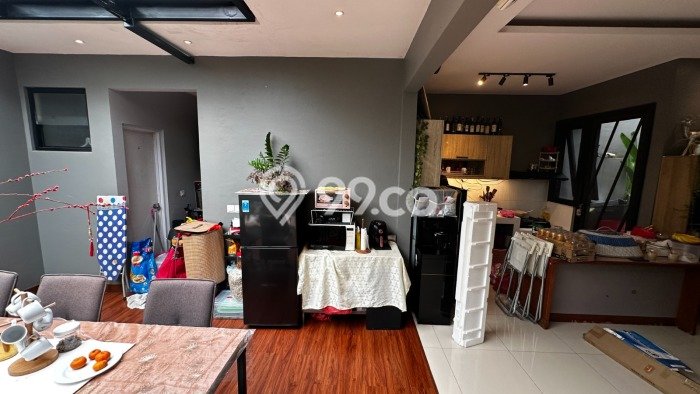 Rumah Luxury Modern Tanpa Renovasi di BSD Tangerang Rumah Luxury Modern Tanpa Renovasi di BSD Tangerang