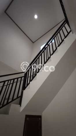 Rumah Modern Cantik 3 KT Siap Huni di Serpong Rumah Modern Cantik 3 KT Siap Huni di Serpong