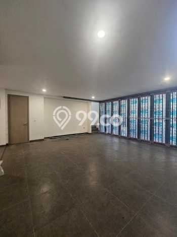 Jual Rumah Luas Elegan Dengan View Cantik di BSD City, Tangerang Jual Rumah Luas Elegan Dengan View Cantik di BSD City, Tangerang