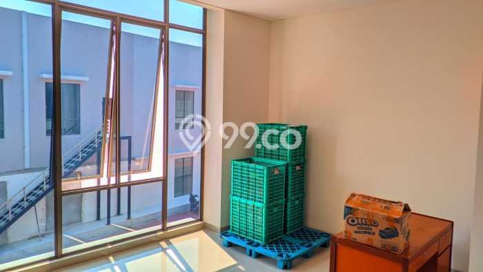 Ruko Kawasan Strategis Kawasan Gading Serpong, Luas 88m2m², Jalan Utama Ruko Kawasan Strategis Kawasan Gading Serpong, Luas 88m2m², Jalan Utama