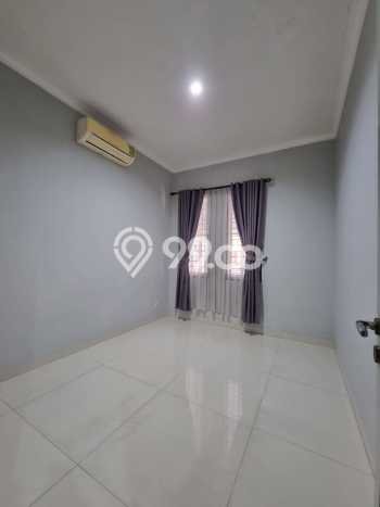 Sewa Rumah Harga Terjangkau di BSD Tangerang Punya 4 KT Sewa Rumah Harga Terjangkau di BSD Tangerang Punya 4 KT