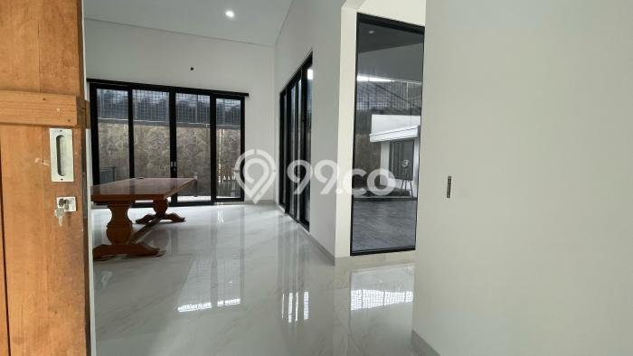 For Sale! Premium House LT 383m2 Desain Modern di Alam Sutera For Sale! Premium House LT 383m2 Desain Modern di Alam Sutera