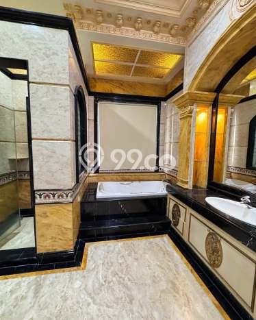 Rumah Luxury Modern Tanpa Renovasi di Pantai Indah Kapuk Jakarta Utara Rumah Luxury Modern Tanpa Renovasi di Pantai Indah Kapuk Jakarta Utara