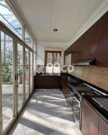 Rumah Mewah LB 575m2 Siap Pakai Desain Elegan di Pantai Indah Kapuk, Jakarta Utara Rumah Mewah LB 575m2 Siap Pakai Desain Elegan di Pantai Indah Kapuk, Jakarta Utara