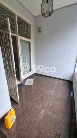 RARE UNIT! Rumah di , 4 KT, View Kota, Luas 225m2m² LB 660m2m² RARE UNIT! Rumah di , 4 KT, View Kota, Luas 225m2m² LB 660m2m²
