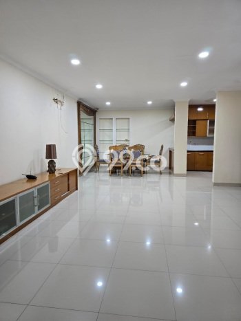 Disewakan! Rumah 4 Kamar Tidur &
4 Kamar Mandi di Pantai Indah Kapuk, Jakarta Utara Disewakan! Rumah 4 Kamar Tidur &
4 Kamar Mandi di Pantai Indah Kapuk, Jakarta Utara