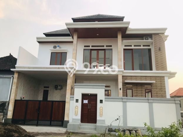 Rumah Luxury Modern Siap Huni di Munggu Badung Rumah Luxury Modern Siap Huni di Munggu Badung