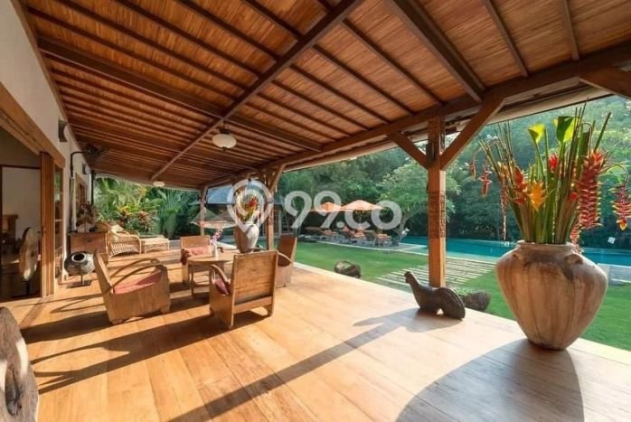 Hunian Luxury di Badung Strategis Kondisi Terawat Hunian Luxury di Badung Strategis Kondisi Terawat