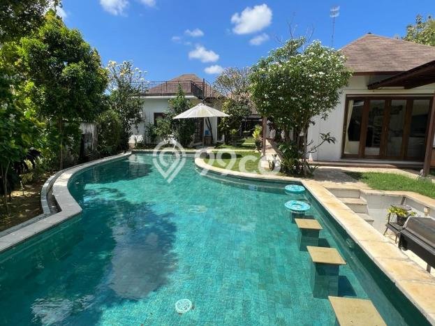 Hunian Mewah LB 497m2 Siap Huni Desain Elegan di Jimbaran, Badung Hunian Mewah LB 497m2 Siap Huni Desain Elegan di Jimbaran, Badung