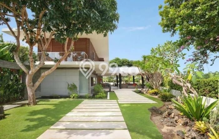 For Sale! Luxury House LT 1000m2 Desain Elegan di Balangan For Sale! Luxury House LT 1000m2 Desain Elegan di Balangan