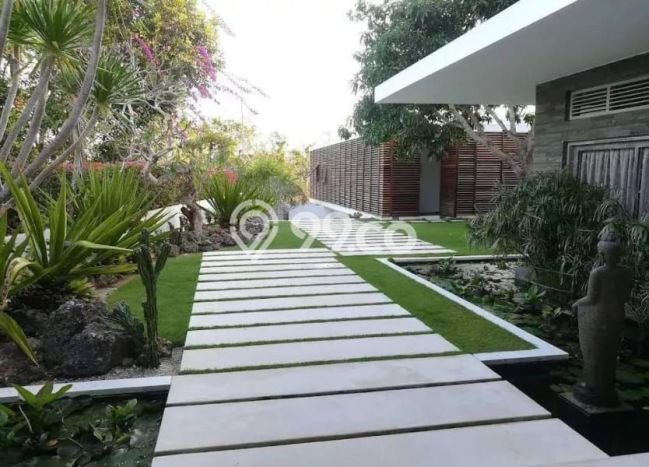 For Sale! Luxury House LT 1000m2 Desain Elegan di Balangan For Sale! Luxury House LT 1000m2 Desain Elegan di Balangan