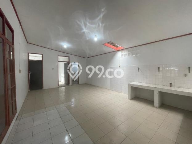 HOT LISTING! Rumah Siap Huni area Taman Kopo Indah, Luas 174m2m² Bangunan 100m2m² HOT LISTING! Rumah Siap Huni area Taman Kopo Indah, Luas 174m2m² Bangunan 100m2m²