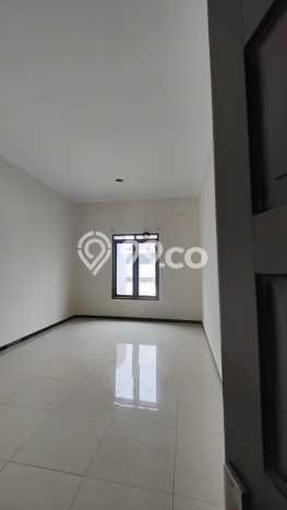 Rumah Luxury Modern Siap Huni di Mekar Wangi Bandung Rumah Luxury Modern Siap Huni di Mekar Wangi Bandung