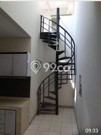 Rumah Elit Modern Tanpa Renovasi di Kota Baru Parahyangan Bandung Rumah Elit Modern Tanpa Renovasi di Kota Baru Parahyangan Bandung