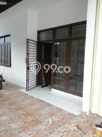 Rumah Minimalis 4 KT LT 165m2 di Taman Kopo Indah Rumah Minimalis 4 KT LT 165m2 di Taman Kopo Indah