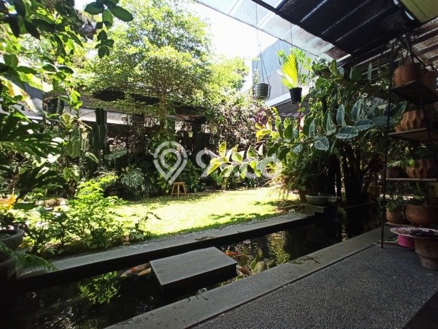 Rumah Luxury Modern Tanpa Renovasi di Cipaku Bandung Rumah Luxury Modern Tanpa Renovasi di Cipaku Bandung