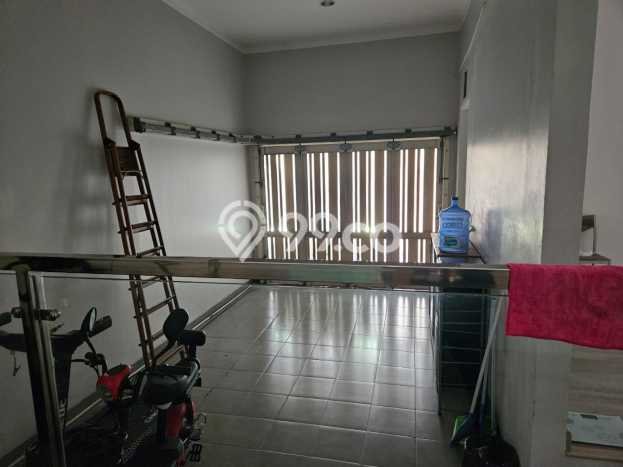 Ready to Use! Premium House LT 172m2 Desain Elegan di Bintaro Ready to Use! Premium House LT 172m2 Desain Elegan di Bintaro