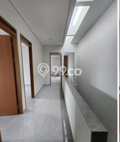 Ready to Use! Luxury House LT 139m2 Desain Elegan di Setra Duta Ready to Use! Luxury House LT 139m2 Desain Elegan di Setra Duta