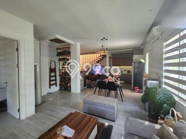 HOT PROPERTY! Rumah Strategis di Gedebage, Luas 164m2m² LB 140m2m² HOT PROPERTY! Rumah Strategis di Gedebage, Luas 164m2m² LB 140m2m²
