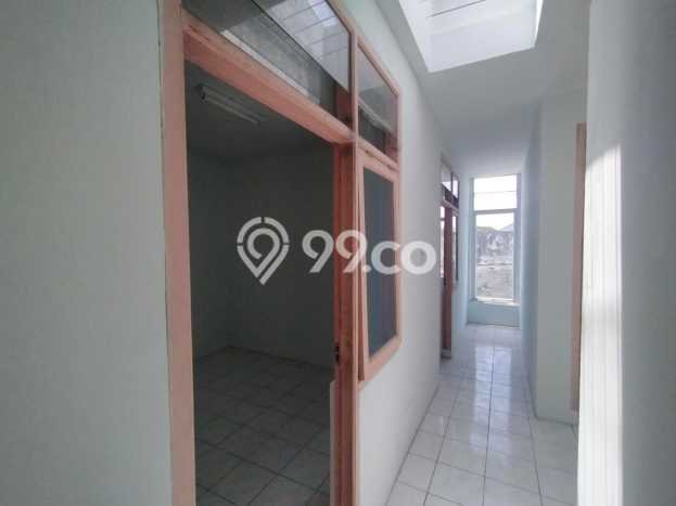 Cocok Untuk Investasi! For Sale Kost di Ciateul 22 Kamar Cocok Untuk Investasi! For Sale Kost di Ciateul 22 Kamar