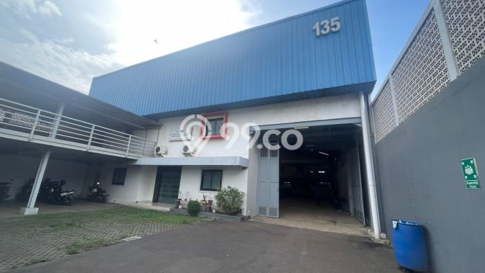 Gudang Dijual di Prime Area Bandung Luas 812m2 Gudang Dijual di Prime Area Bandung Luas 812m2