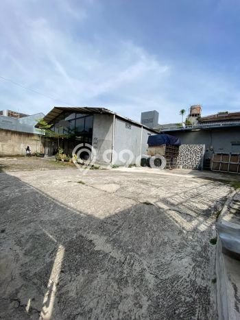 Unit Gudang Dijual di Babakan Ciparay Bandung 300m2 Unit Gudang Dijual di Babakan Ciparay Bandung 300m2