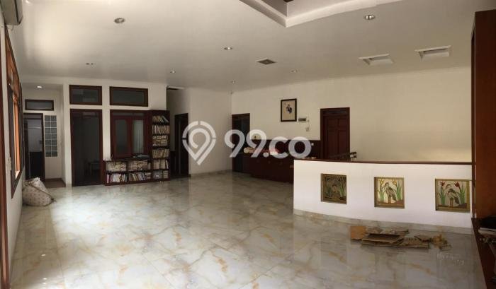 Hunian Mewah LB 500m2 Siap Pakai Desain Elegan di Mekar Wangi, Bandung Hunian Mewah LB 500m2 Siap Pakai Desain Elegan di Mekar Wangi, Bandung