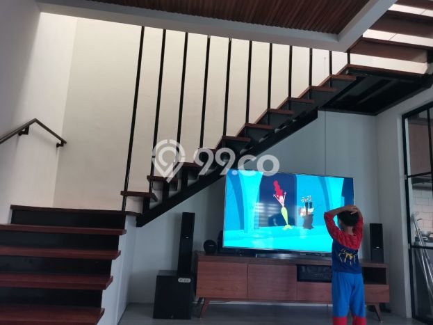 HOT PROPERTY! Rumah Strategis di Gedebage, Luas 164m2m² LB 140m2m² HOT PROPERTY! Rumah Strategis di Gedebage, Luas 164m2m² LB 140m2m²