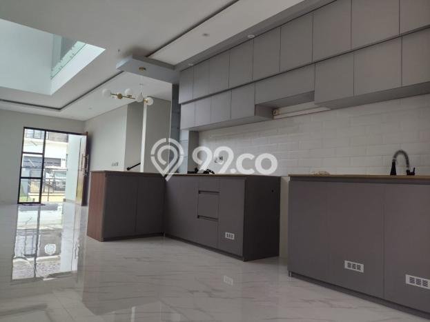 Rumah Luxury Modern Siap Huni di Setiabudi Bandung Rumah Luxury Modern Siap Huni di Setiabudi Bandung